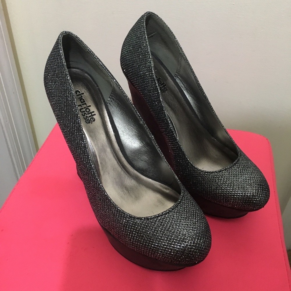 Wedge shoes